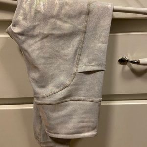 Zyia Silver Metallic Camo LNT Capri